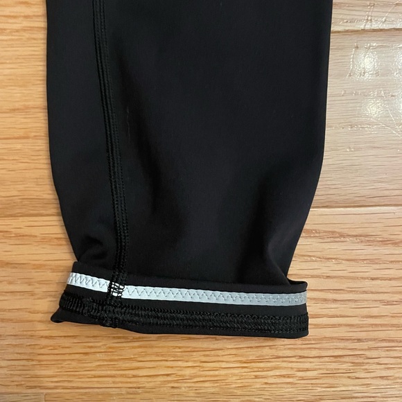 Lululemon Fast and Free running tights 25” - Picture 4 of 6